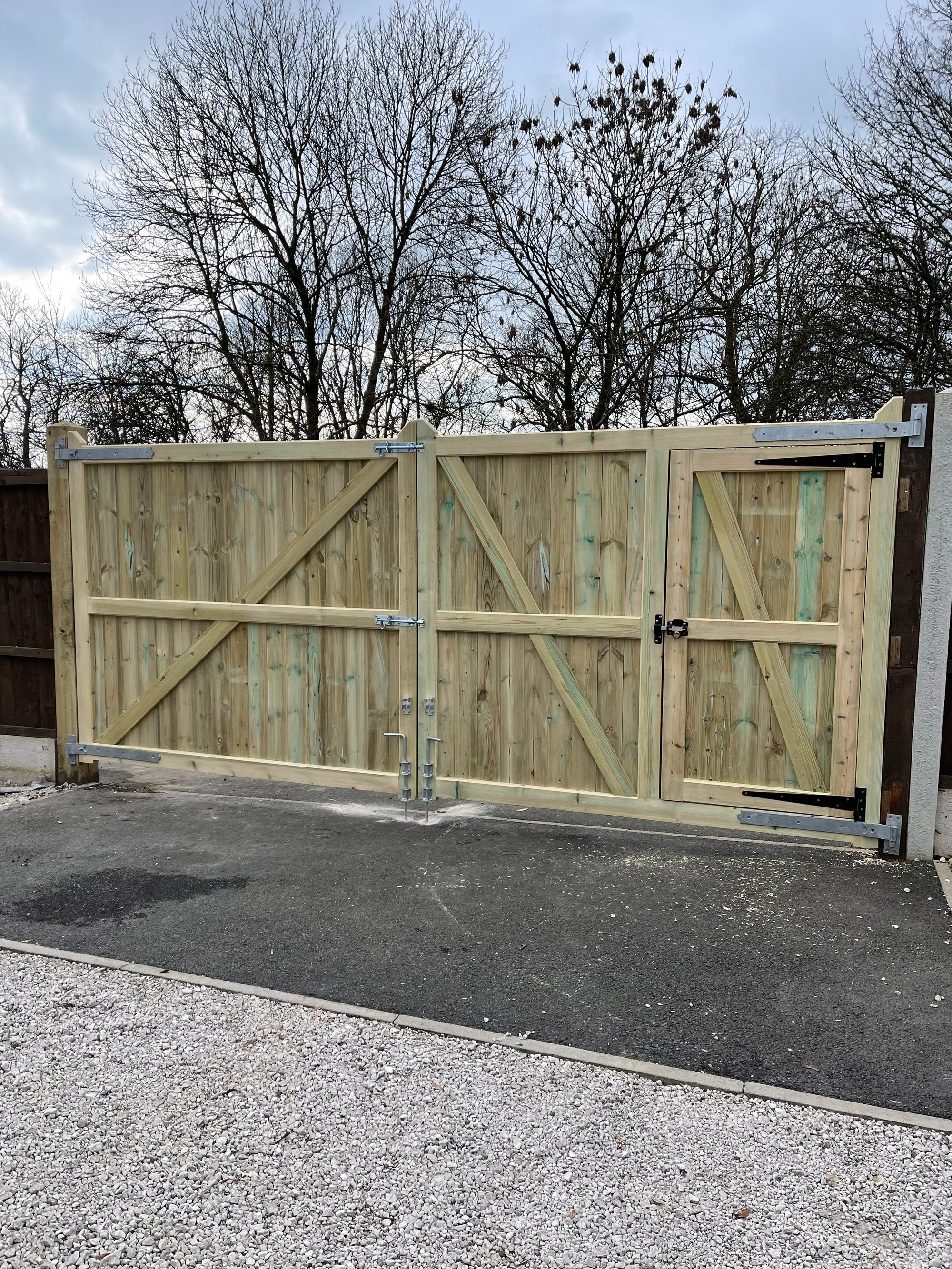 Lodge style with pedestrian access door - Pressure Treated Tanalised Timber