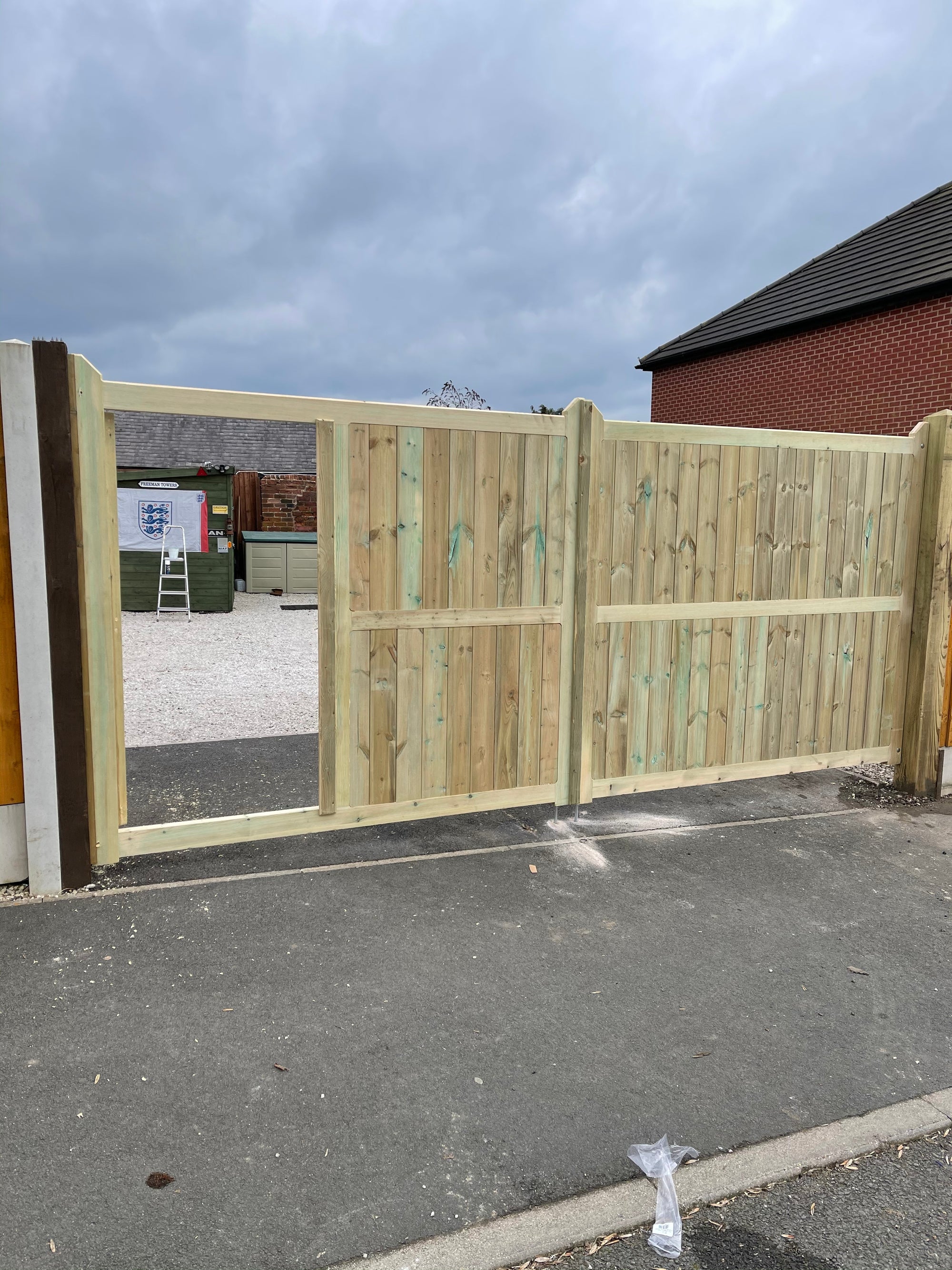 Lodge style with pedestrian access door - Pressure Treated Tanalised Timber