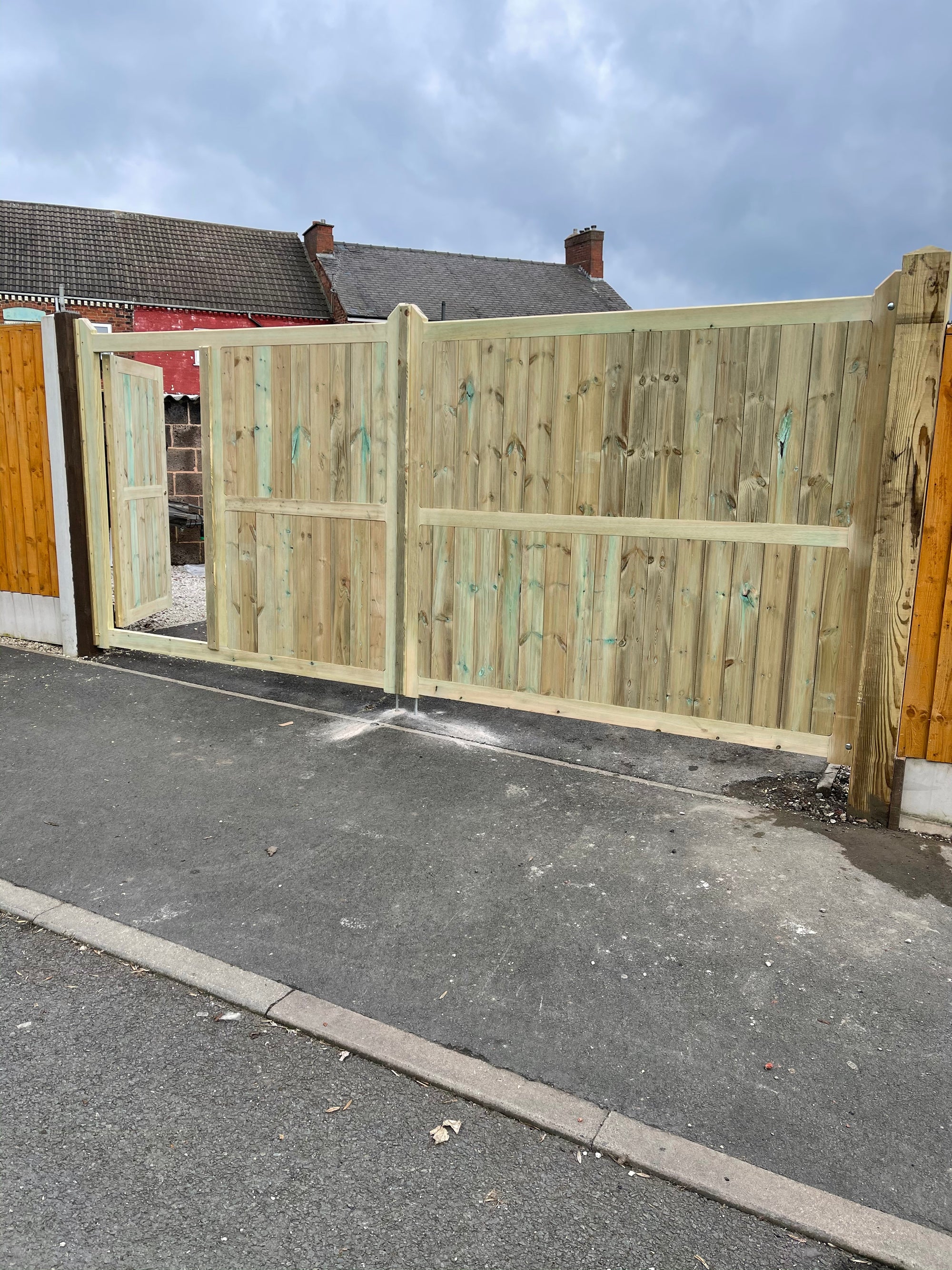 Lodge style with pedestrian access door - Pressure Treated Tanalised Timber