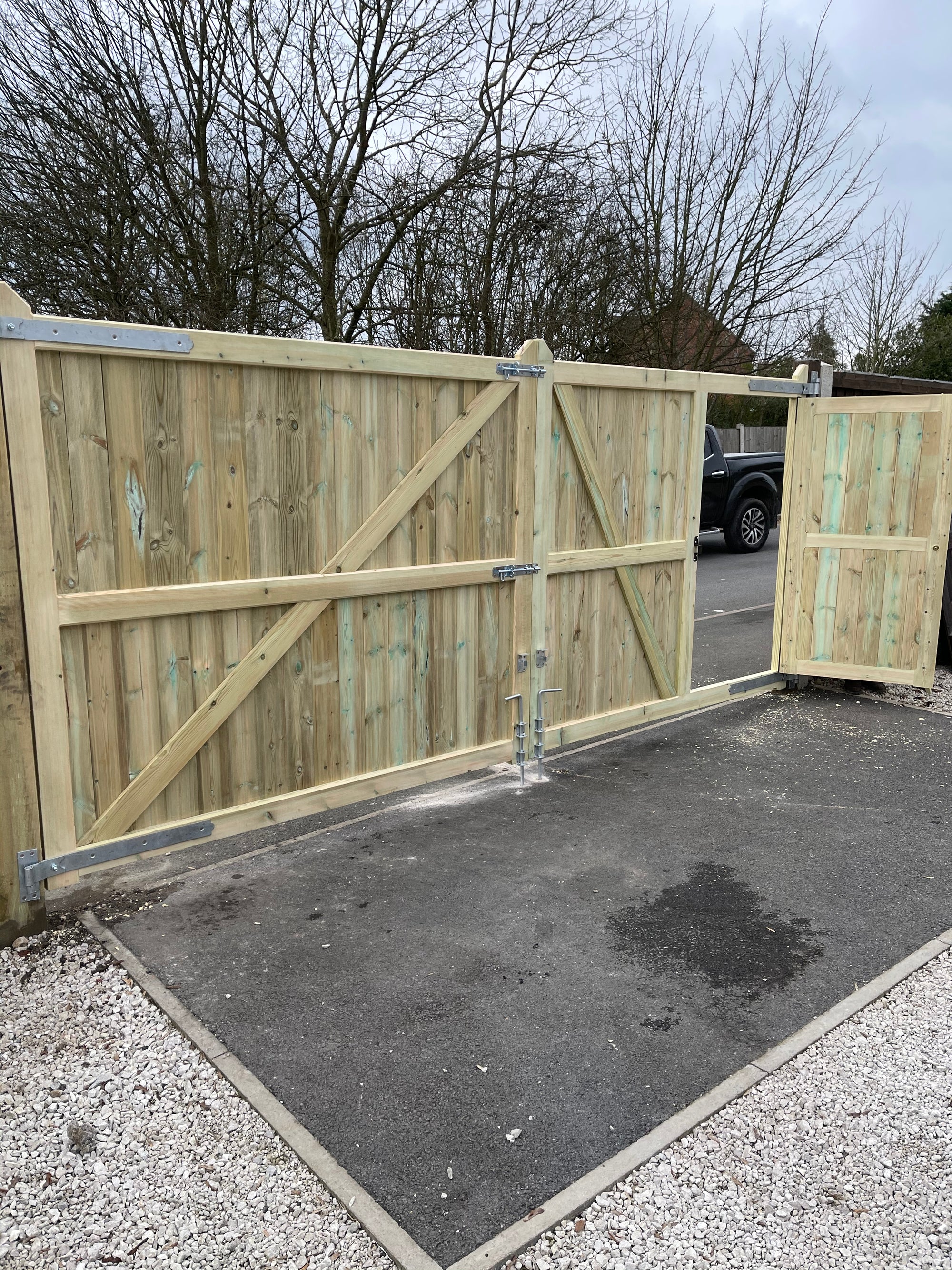 Lodge style with pedestrian access door - Pressure Treated Tanalised Timber